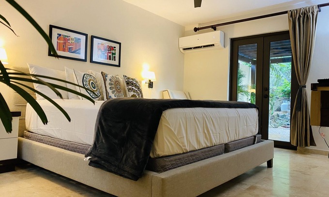 Naguabo House | Garden Suite near the Beach and restaurants!
