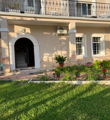 Kruje Villa | Garden Villa Guni