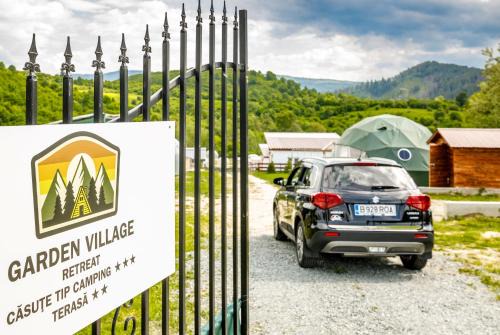 Bughea de Sus House | Garden Village Retreat