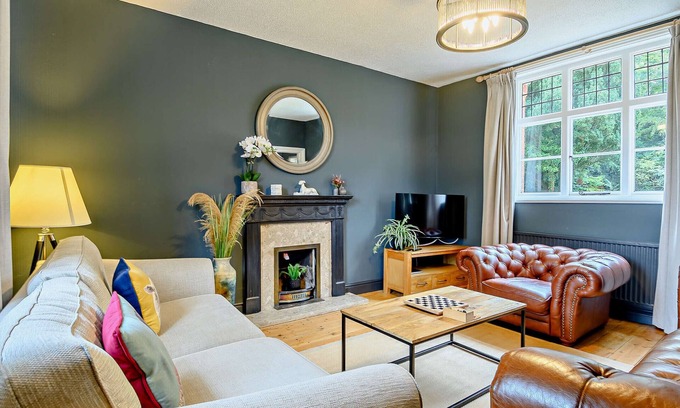 Bury St Edmunds House | Gardener's Cottage - Nowton Park