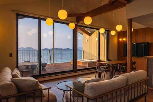 Aji Cho Villa | GARDENIA Sunset