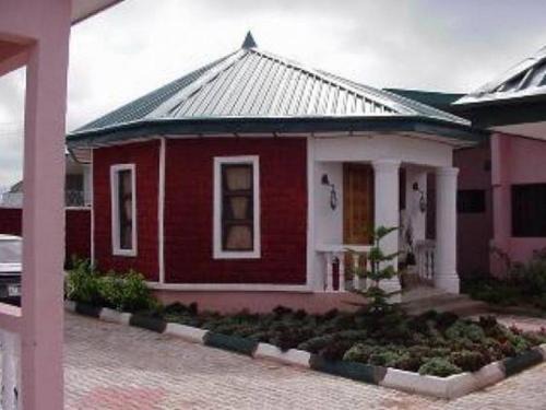 Asaba Cabin | Garentiti Apartment-Gold Room