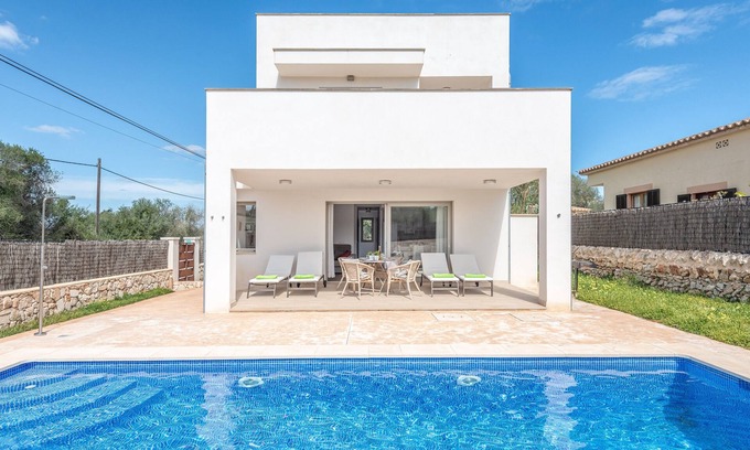 Cala Llombards Villa | GARLANDA 1 - Modern villa with private pool near paradisaical beach. Free WIFI.