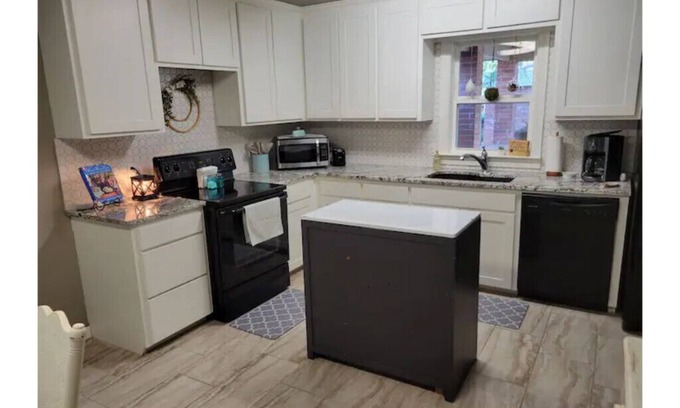 Pryor House | Gary & Jo's Place