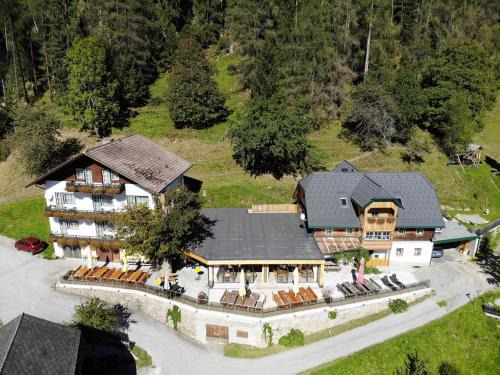 Sankt Peter am Kammersberg House | Gasthof Trattner Pension Waldhof