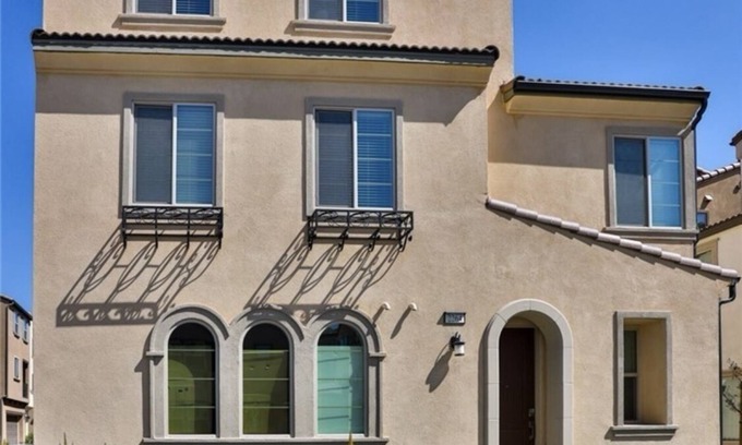 Upland House | Gate community, quiet environment, easy to access transportation