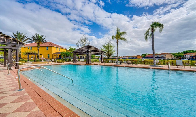 Bellavida House | Gated Kissimmee Townhome w/Pool, 11 Mi to Disney!
