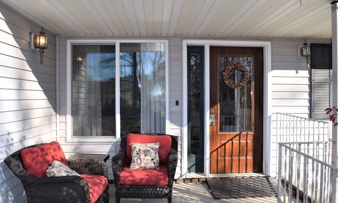 Walker House | Gather here! 10 Bedrooms, ALL with private half baths!