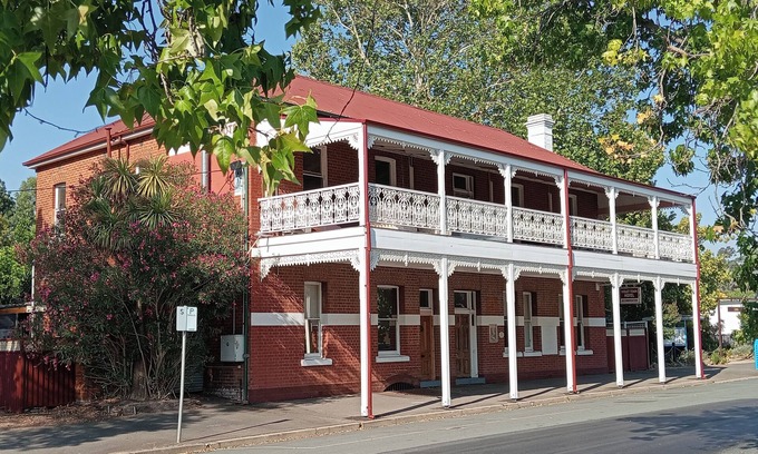 Violet Town Bed & Breakfast | Gather & Stay: The Honeysuckle Inn - Sleeps 14 in Style