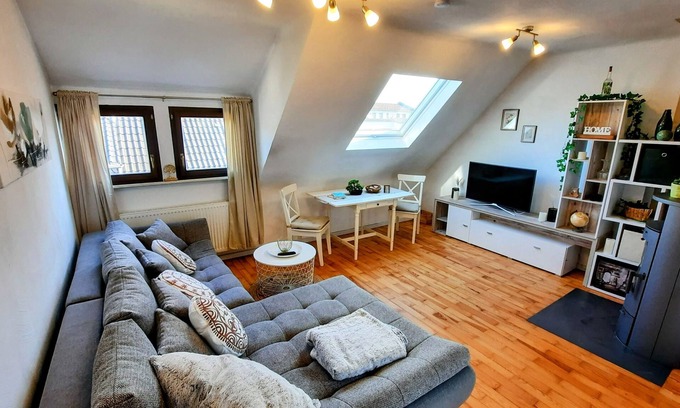 Tholey Apartment | Gemütliche Ferienwohnung Schaumberg-stübchen