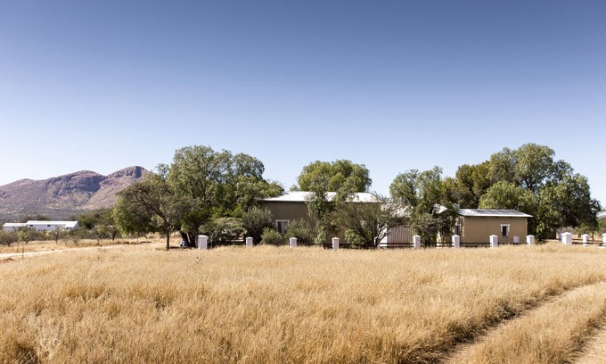 Windhoek Rural Cottage | Gemütliches Authentisches Farmhaus in Namibia. 90km Sdl/wstl Windhoeks Gelegen