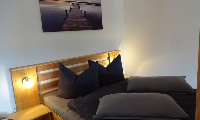 Selb Apartment | Gemütliches Feriendomizil mit großem Balkon, Fahrstuhl zum 3. Stock