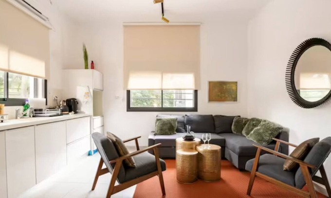 Haifa Apartment | Gem of Haifa: Boutique Bliss on Hanassi Blvd in Carmel Center, Free Parking