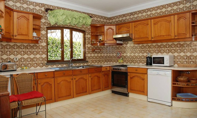 Cerro do Mocho Villa | Genie's Villa Boutique, Algarve-Family Friendly-Pool,Balcony Garden, Terrace,BBQ