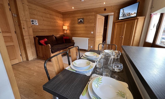 Pers-Jussy Apartment | Gentianes 3 bis - Apartment 3* village center, near ski slope 4 pers.
