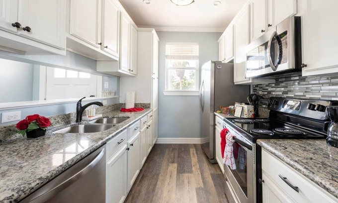 Saint Anthony House | Gentilly Breeze: Cozy Retreat Near French Quarter