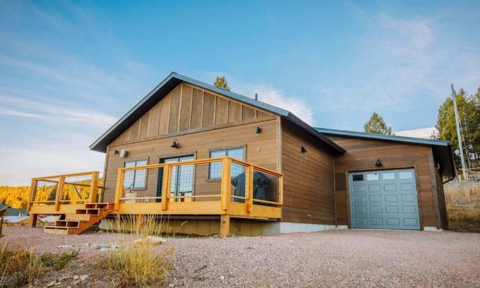 Georgetown House | Georgetown Getaway - Lakeside Cabin