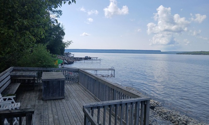 Georgian Bluffs Cottage | Georgian Bay Waterfront Home/Cottage: Spectacular Escarpment and Island Views