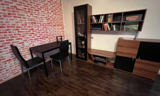 Klagenfurt am Woerthersee Apartment | Geräumige Wohnung mit Karawankenblick