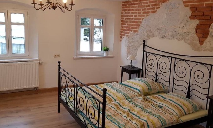 Erbendorf Apartment | Geräumige Ferienwohnung (160qm) auf 2 Etagen mit kostenlosem WLAN