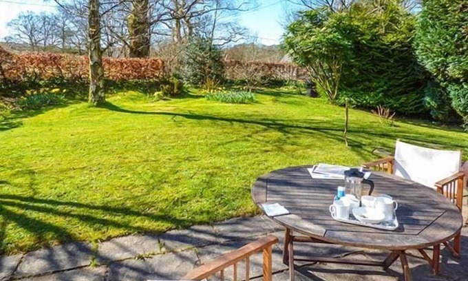 Llandovery Cottage | GERYLLAN, pet friendly, country holiday cottage in Rhandirmwyn