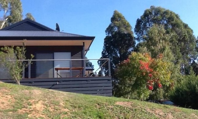 Merrijig House | Get a Breath of Fresh Air at Buller View Lodge