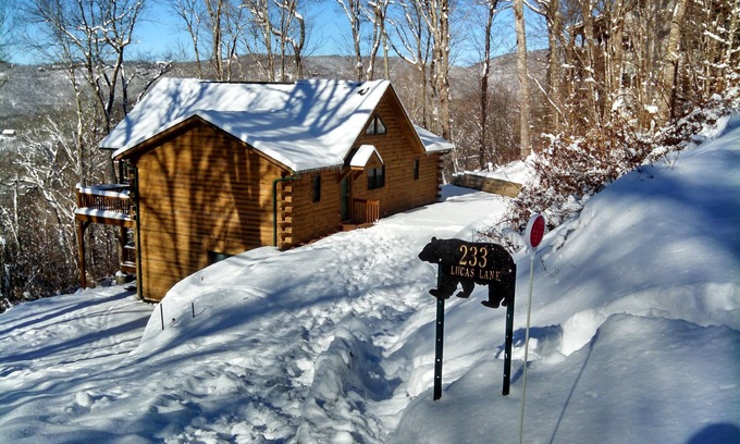 Wolf Laurel House | Get-Away Mountain Cabin. Hot Tub, Sunset Mtn. Views, Game Room, Near Asheville