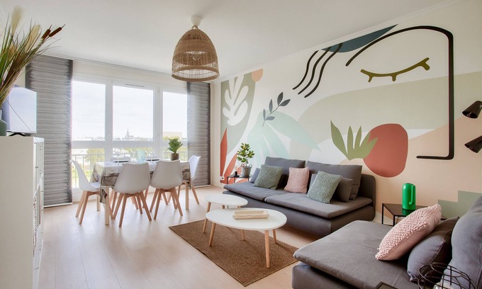 Ile de Nantes Palais des Congres Apartment | Getaway on Nantes island overlooking the Loire