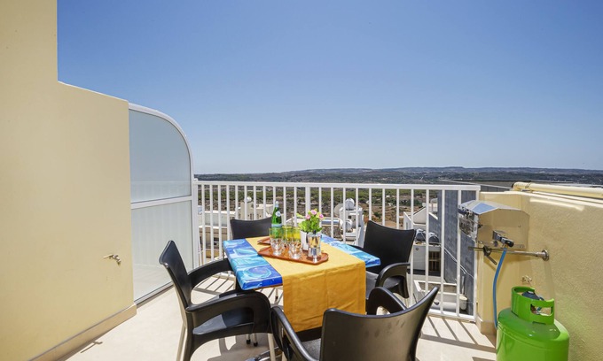 Mellieha Apartment | Getawaysmalta Summer Breeze Superior Apartment