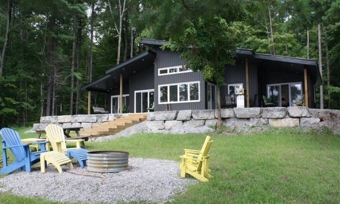 Sharbot Lake Cottage | Gezellig Cottage