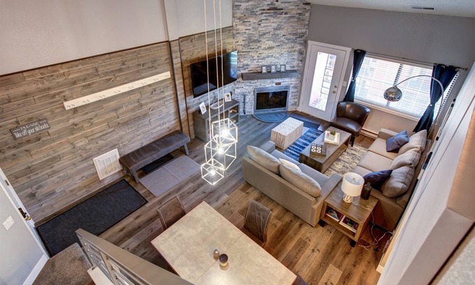 Brian Head Condo | Giant Steps 53 Close to the park, Bristlecone Pond, the shops & restaurants.