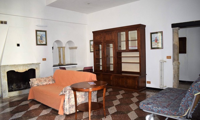 Genoa Historical Centre Apartment | Giappi House: in medieval Genoa near the aquarium