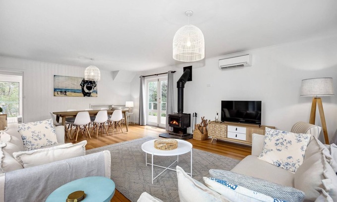 Somers House | Gigglewiggy, Somers - 1 NIGHT FREE!* - Peaceful coastal sanctuary, linen included