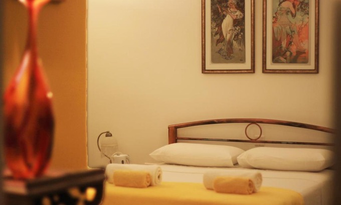 Il-Balluta House | Giljana ensuite rooms shared terrace & kitchen