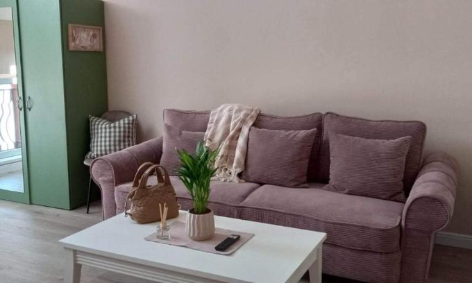 Bistrita Apartment | Gina’s studio.