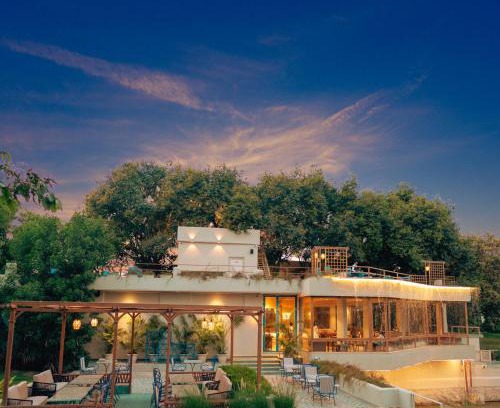 Bhopal Resort | Giovanni Village Resort
