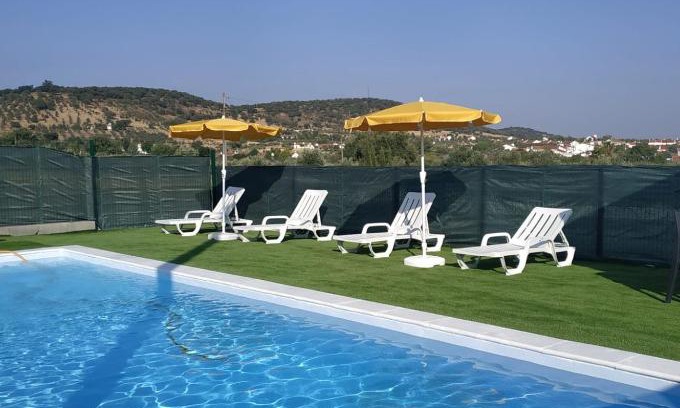 Santiago do Escoural House | Girassol Alojamento Local