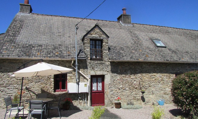 Marzan Cottage | Gite 1, Private Rural Location, only 15 mins. to Brittany's south coast Beaches
