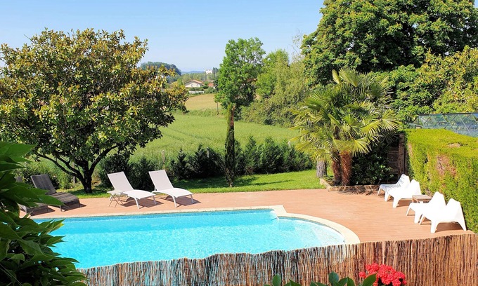 Meximieux Apartment | Gite 3*** Les Jouvenceaux in Fontaine de Jouvence 2 bedrooms