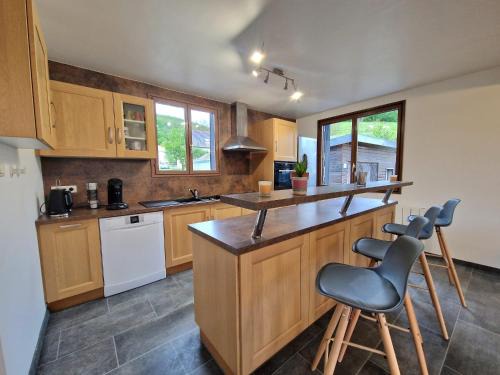 Ornans House | Gite au Doubs Chalet
