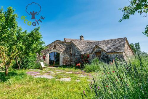Saint-Pierre-des-Tripiers House | Gite de l'aire a la viale