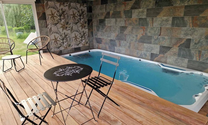 Saint-Omer House | Gite Love Room and Spa Romantic Escapade in Saint Omer