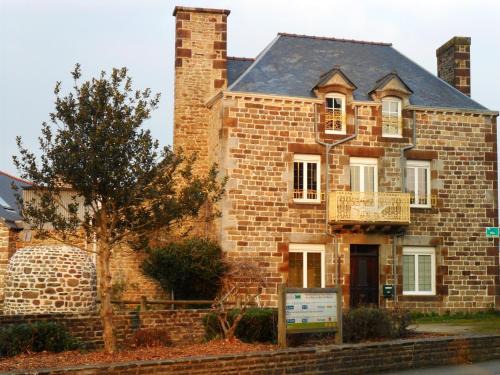 Sains House | Gite Mont Saint Michel "AUCOEURDELABAIE"