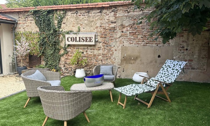 Moulins Cottage | Gite Moulins, 2 bedrooms, 4 persons