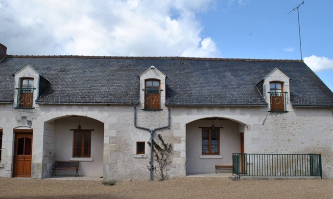 Nouans-les-Fontaines Cottage | Gite Nouans-les-Fontaines, 5 bedrooms, 12 persons