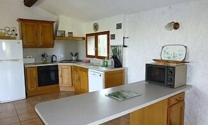 Le Somail House | Gite With Private Pool And Vineyard Views on Canal du Midi