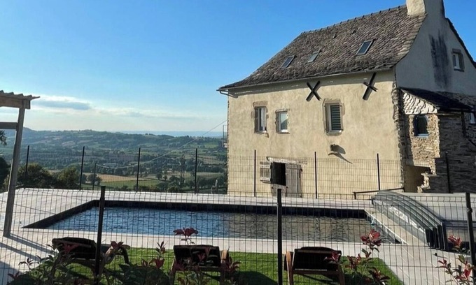 Goutrens House | gites rural LE CABANON