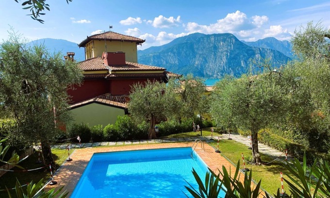 Assenza Apartment | GIULY BETH'S HOUSE BRENZONE