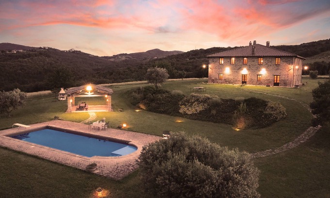 Compignano Apartment | Giuseppe Apartment at Il Casale di Ceci - Organic Estate in Umbria