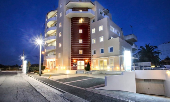 Markopoulon House | GK Airport Suites - Free Shuttle